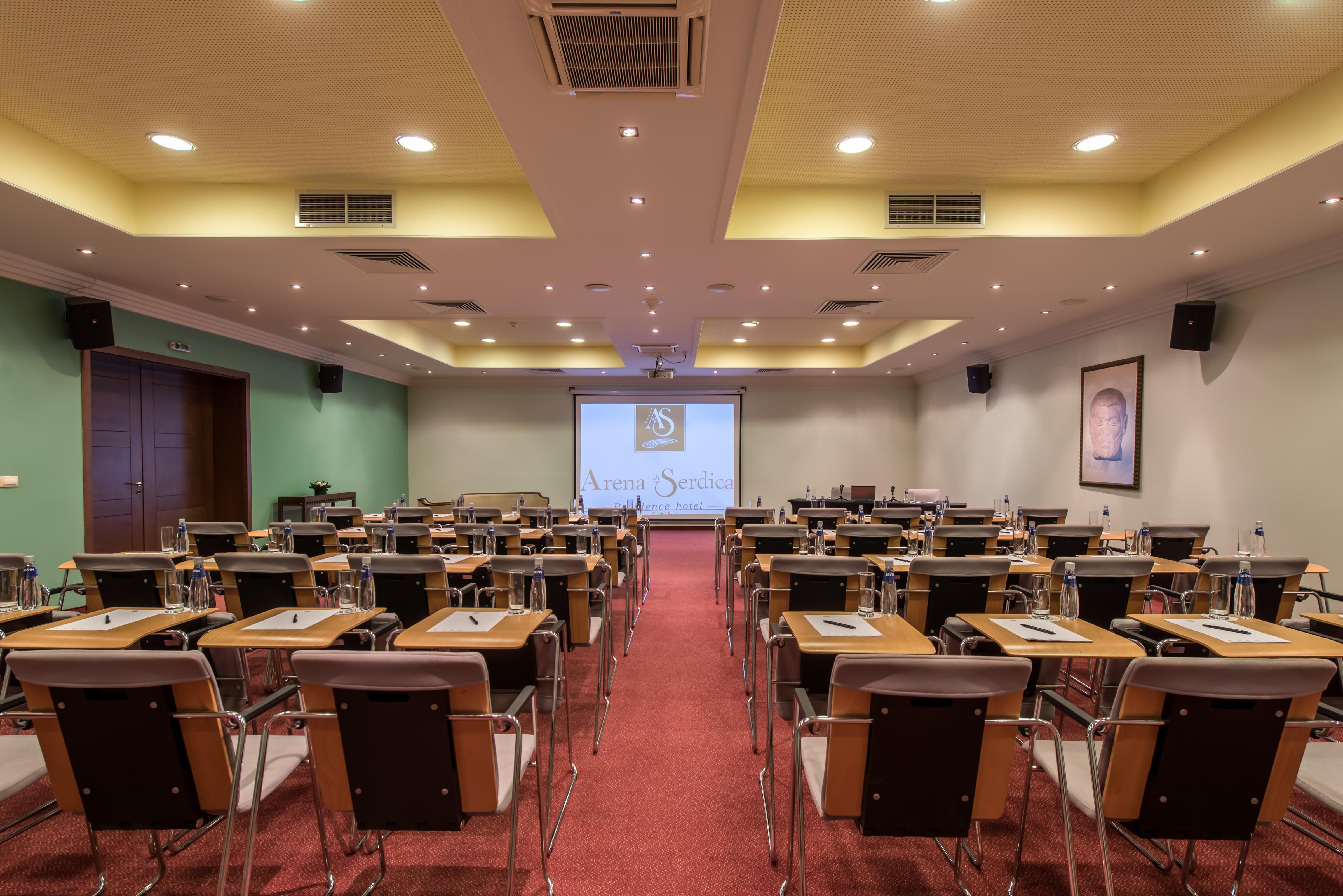 Hotel Arena Di Serdica 5*