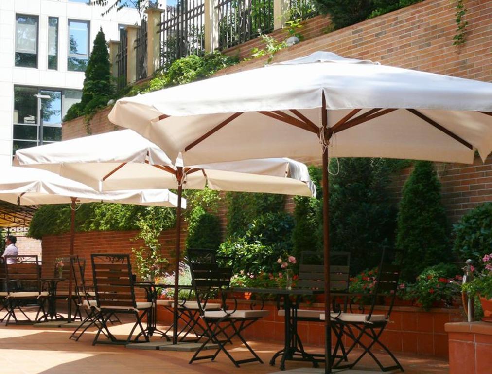 Hotel Arena Di Serdica 5*